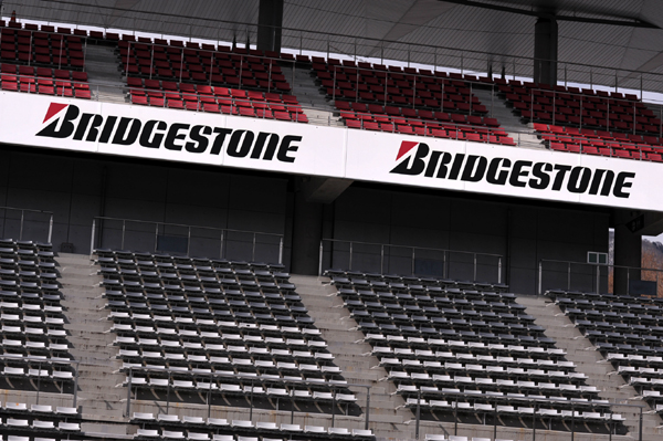 208 s10 DSC_7043.jpg